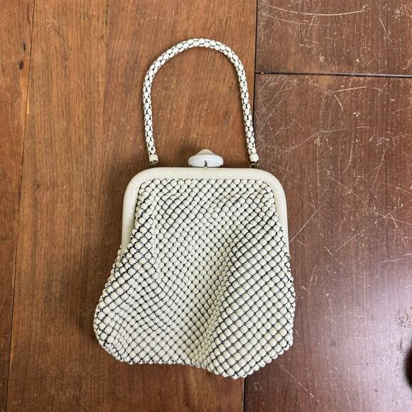 Whiting & Davis Company Vintage Alumesh White Metal Mesh Purse Clutch - Picture 2 of 11